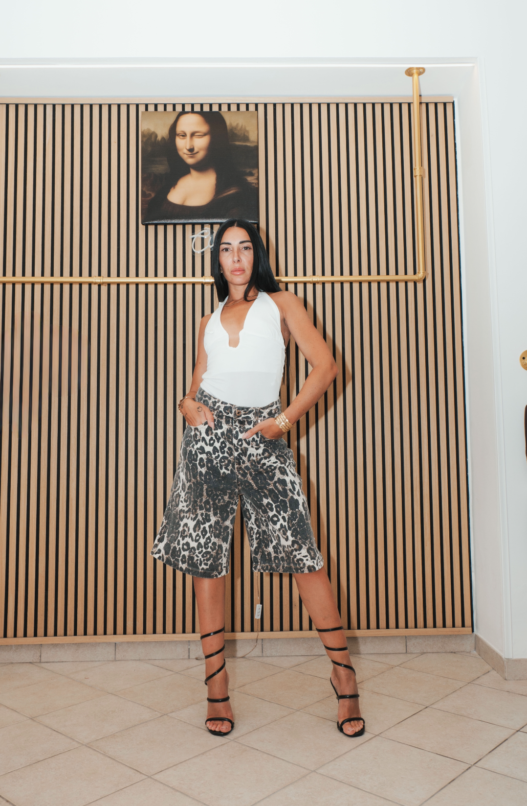 Body bianco con scollatura elegante
