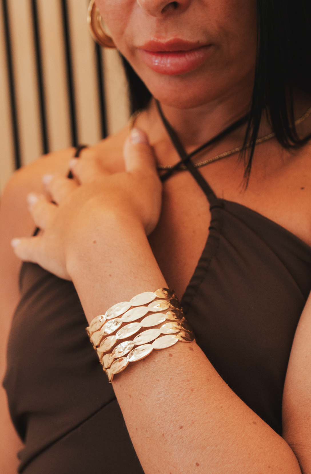 Bracciale Rigido Multifilo Martellato – Golden Leaves