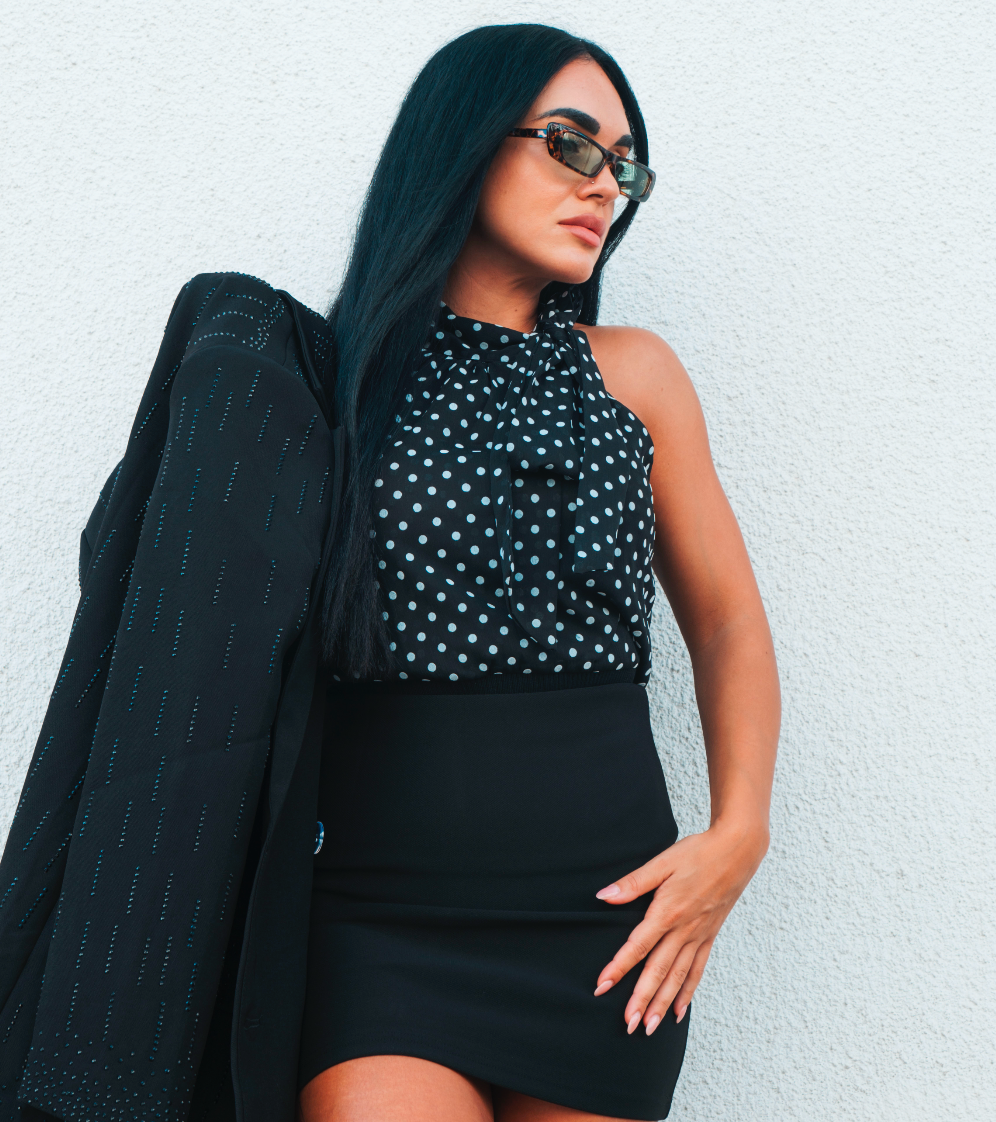Blusa a pois con scollo halter