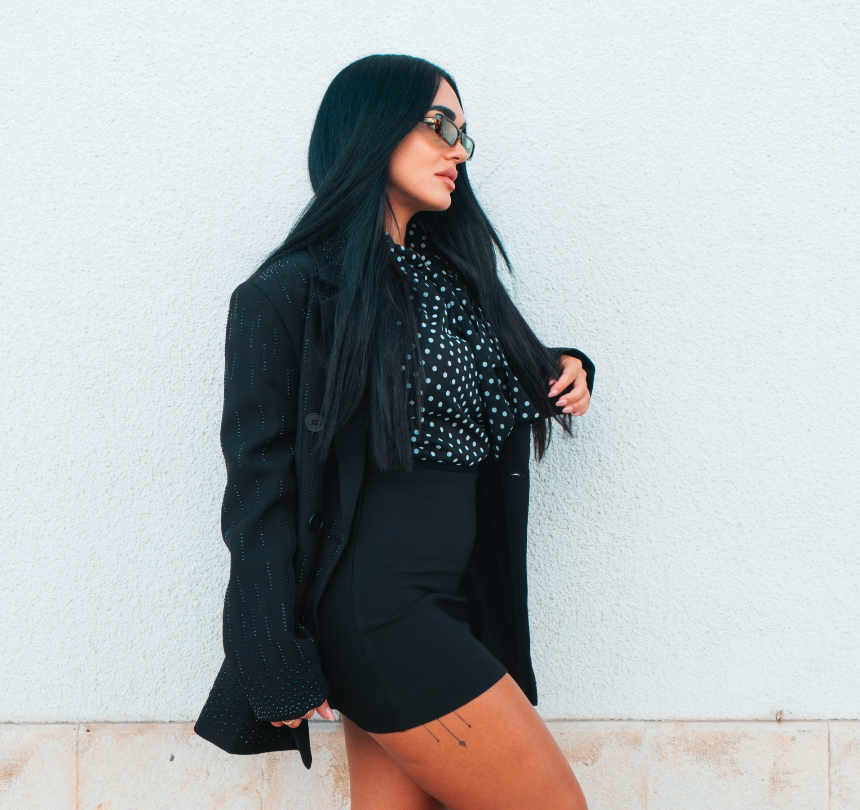 Blazer nero con strass luminosi